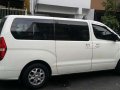 2009 Hyundai Starex AT White Van For Sale -9