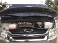 Toyota Hiace gl Grandia 2017 for sale-5