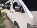 Toyota Hiace GL Grandia 2015 MT White For Sale -2
