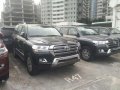 Land Cruiser Full Option 2018 (Brand new)with unit available-3