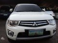 Mitsubishi Strada 4x4 2013 AT White For Sale -0