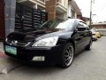Honda Accord 2005 2.0 Gas AT Black For Sale -4