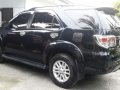Toyota Fortuner V 4x4 12 automatic 2012 for sale-6