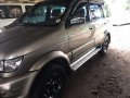 Isuzu Crosswind XUVi 2004 AT Beige For Sale -2