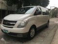 Hyundai Starex 2009 GOLD VGT for sale -3