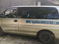Well-kept Mitsubishi Spacegear 2000 for sale-4