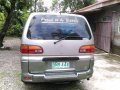 Well-kept Mitsubishi Spacegear 2000 for sale-9