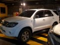 2005 Toyota Fortuner 4x2 Diesel White For Sale -1