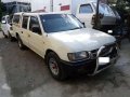 Isuzu Fuego manual 4x2 pick up 2001 for sale-0