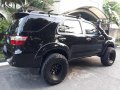 Toyota Fortuner 2009 Gas Black SUv For Sale -3