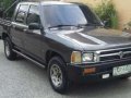 Toyota Hilux 2L Engine Manual Gray Pickup For Sale -0