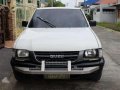 Isuzu Fuego Pick up Manual White For Sale -0