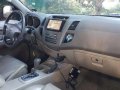 Toyota Fortuner 2.7 G 4x2 AT Gray For Sale -4