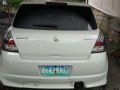 2006 Suzuki Swift Pearl White Pormado for sale -9