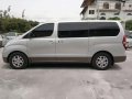 Hyundai Grand Starex Gold 2010 for sale -2