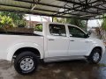 Well-maintained Toyota Hilux 2008 for sale-2