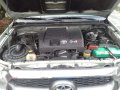 Toyota Hilux 2011 G 4x4 Diesel AT for sale -5