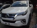 Good as new Toyota Fortuner V 2017 for sale-2