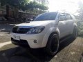 Toyota Fortuner V --- 4x4 for sale-2
