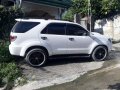 Toyota Fortuner V --- 4x4 for sale-1