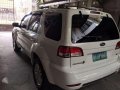 Ford Escape 2011 Top Of The line for sale-3