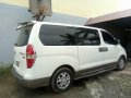 Good as new Hyundai Grand Starex 2009 for sale-2