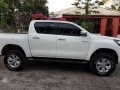 Toyota Hilux G Manual transmission 4x4 2016 for sale-3