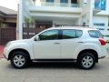 Well-maintained Isuzu MU-X 2015 for sale-1