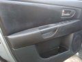 Mazda 3 2005 top of the line for sale-9