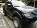 Mitsubishi Strada 4x4 AT 2010 for sale-0