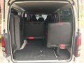 Toyota Hiace Commuter - 2013 manual diesel for sale-10