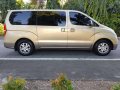 Hyundai Grand Starex 2009 VGT Gold AT Casa Maintained for sale-5