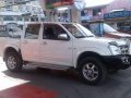 For sale Isuzu D-Max LX. 2005. Manual. Diesel-7