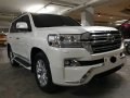 Well-kept Toyota Land Cruiser 2016 VX A/T for sale-0