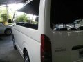 Toyota Hiace 2016 COMMUTER M/T for sale-3