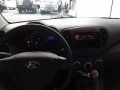 Well-maintained Hyundai i10 2015 GLS A/T for sale-1