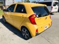 Kia Picanto AT 4km top of the line 2017 for sale-4