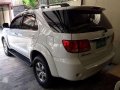 For sale 2004 White Toyota Fortuner 2.7G 4x2 A/T.-2