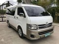 Toyota Hiace Grandia 2012 MT for sale -0