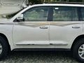 Toyota Land Cruiser PREMIUM P-White AT 2018 Lc200 for sale-0