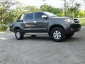Rush sale Toyota Hilux manual 4x4 2007 model-1