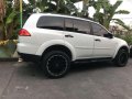 Mitsubishi Montero GLS AT 2010 White SUV For Sale -1