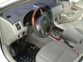 2010 Toyota Corolla Altis 1.6 V AT White For Sale -7