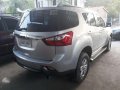 Isuzu MUX 2015 4X2 Manual Diesel Silver For Sale -5