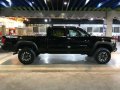 New 2018 Toyota Tacoma with TRD OffRoad For Sale -2