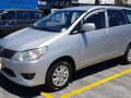 Toyota Innova E 2013 AT Silver SUV For Sale -2