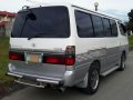 TOYOTA Hiace Super Grandia 2004 for sale -3