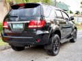 Toyota Fortuner V diesel automatic 2007 for sale-5