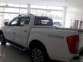 Nissan 2.5 Navara EL Calibre 6 MT 2018 All in Promo-3