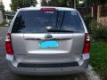 2010 Kia Carnival EX 2.9 CRDi Silver Van For Sale -0
